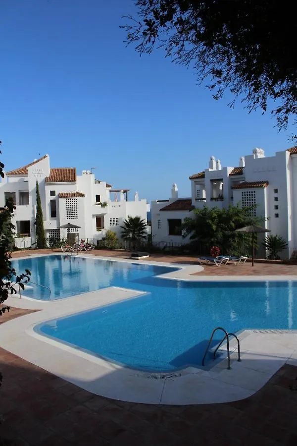 2149-Amazing Groundfloor 3 Bedrooms On Golf, Pools Alcaidesa