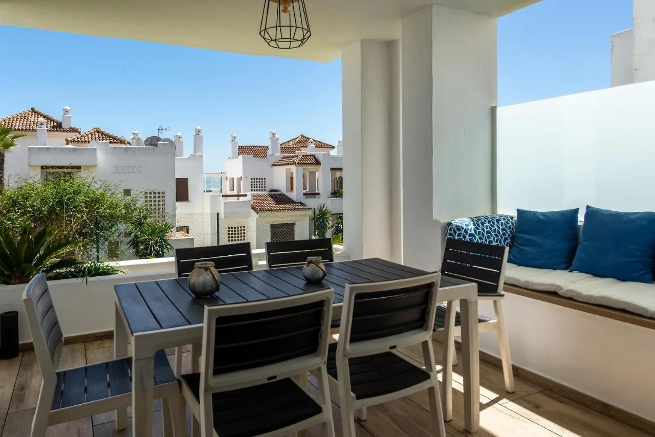 2149-Amazing Groundfloor 3 Bedrooms On Golf, Pools Alcaidesa Espanha