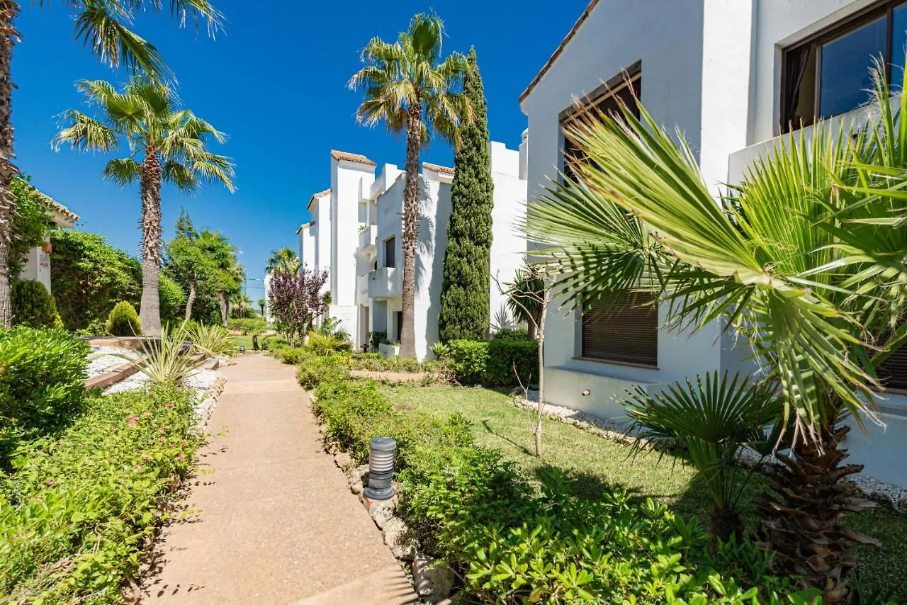 2149-Amazing Groundfloor 3 Bedrooms On Golf, Pools Alcaidesa Διαμέρισμα