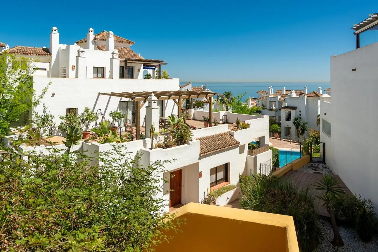 2149-Amazing Groundfloor 3 Bedrooms On Golf, Pools Alcaidesa 0*,